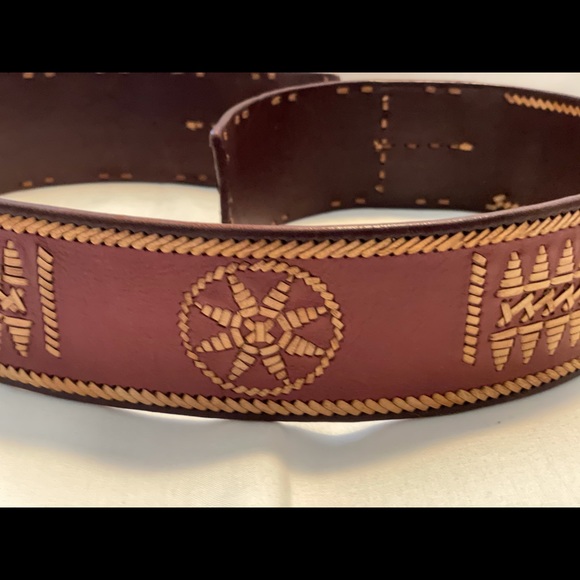 Ralph Lauren Beautiful Leather Belt - Picture 2 of 5